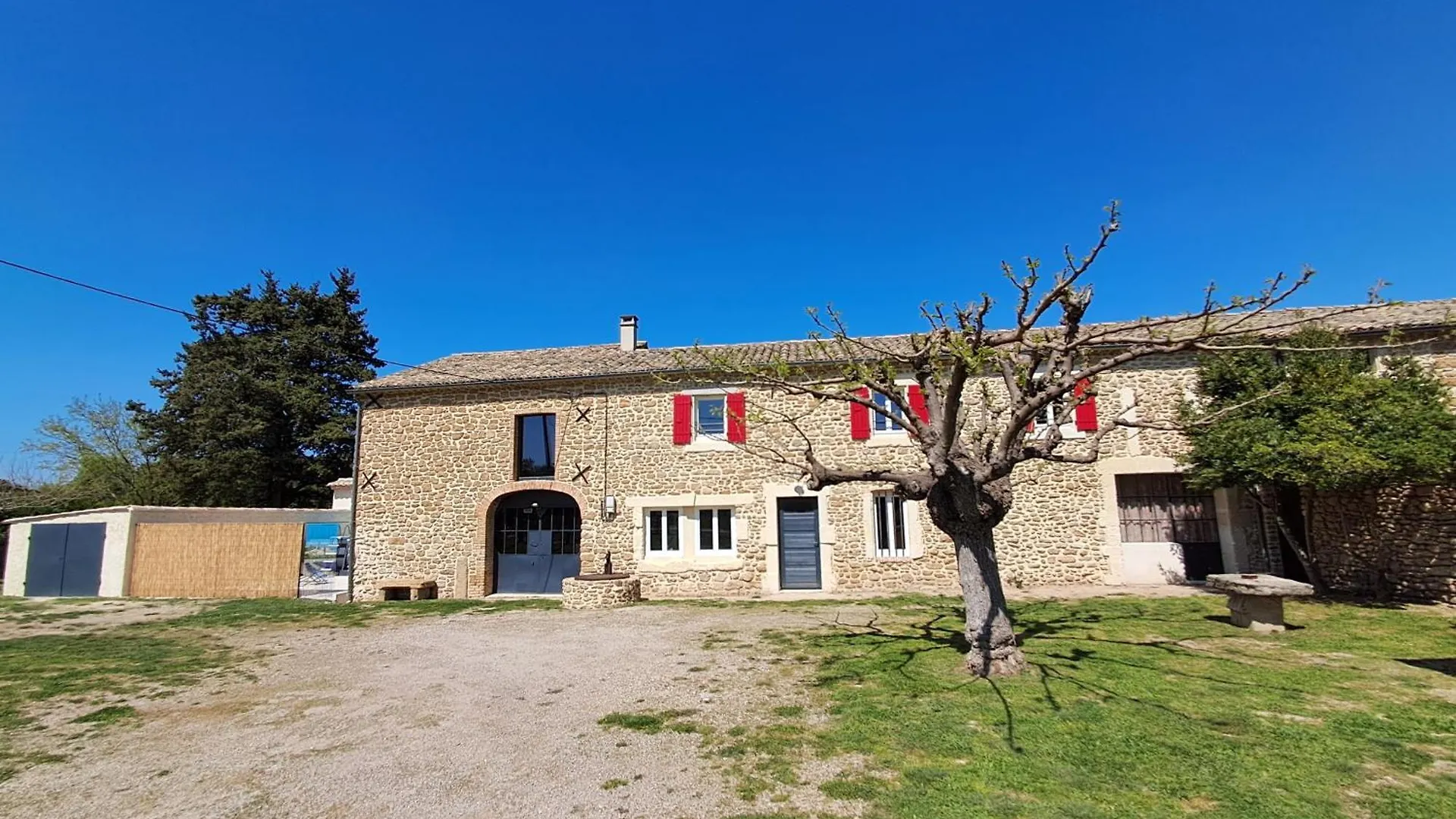 Chez Vero Chambres D'Hotes & Maison En Pierre Contemporaine Suze-la-Rousse