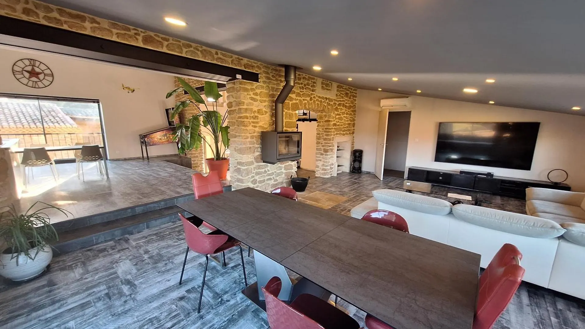 Guest house Chez Vero Chambres D'Hotes & Maison En Pierre Contemporaine Suze-la-Rousse