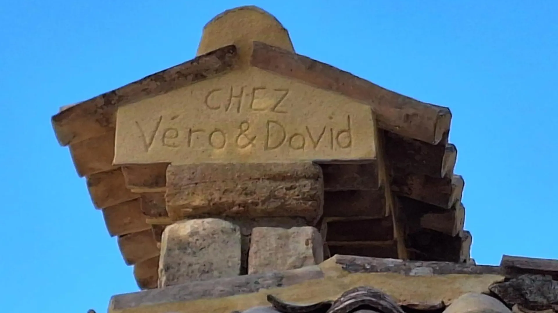 Chez Vero Chambres D'Hotes & Maison En Pierre Contemporaine Suze-la-Rousse 0*,  France