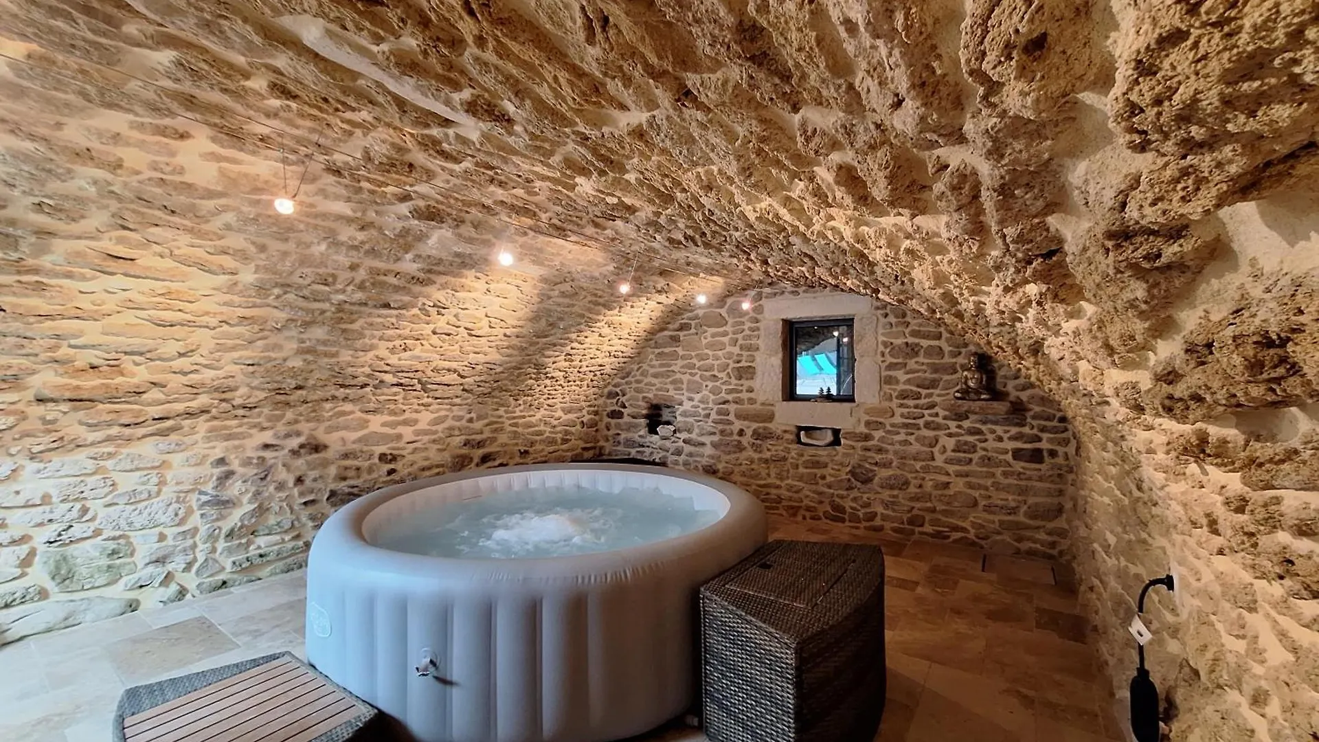 Guest house Chez Vero Chambres D'Hotes & Maison En Pierre Contemporaine Suze-la-Rousse