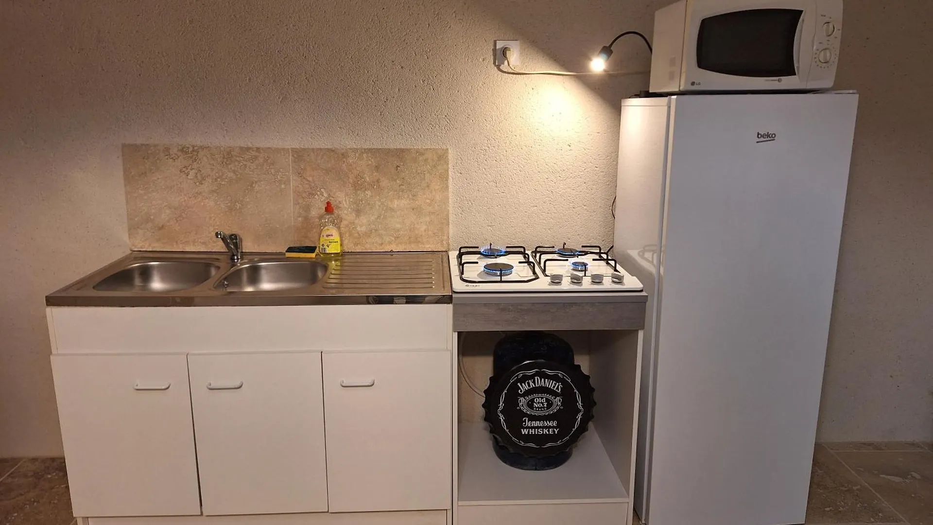 Chez Vero Chambres D'Hotes & Maison En Pierre Contemporaine Suze-la-Rousse
